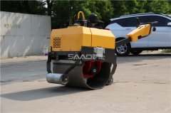 小型壓路機已經(jīng)遍及國內(nèi)外,適用廣泛