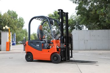 你知道，如何給叉車鉛酸電池“續(xù)命”嗎？