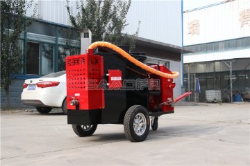 強化春季公路養(yǎng)護，保證道路通暢