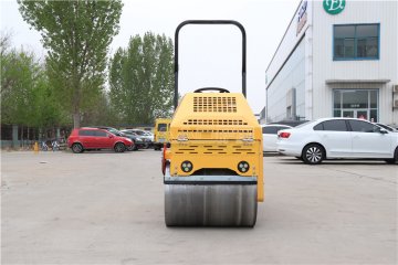 想要開好小型壓路機(jī)，這些常識(shí)你可得懂
